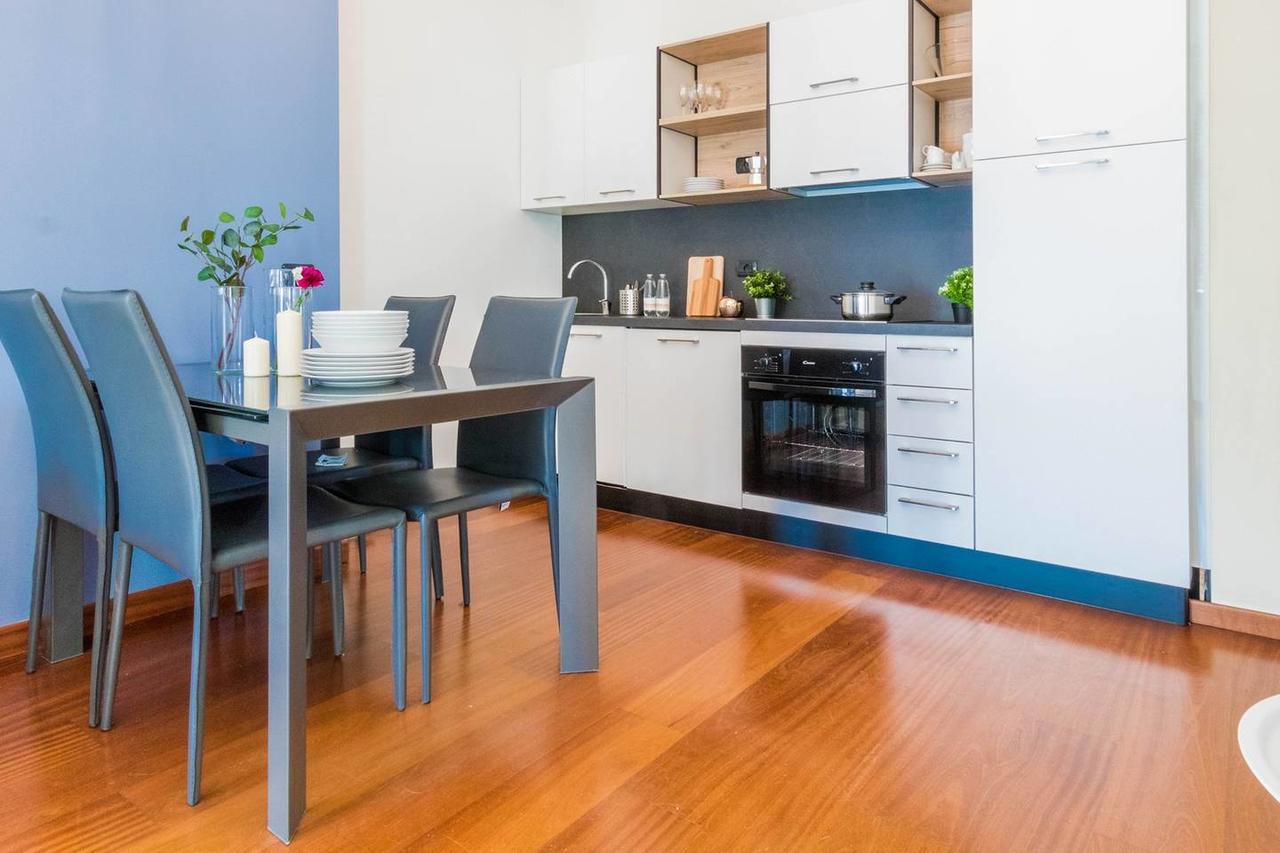 Hintown Duomo Via Baracchini Apartment Milan Exterior photo